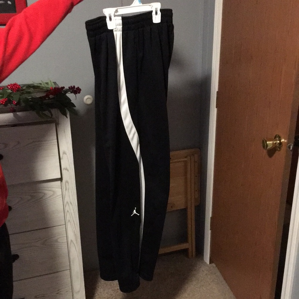 Nice, size large Jordan Dri-Fit pant